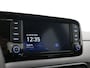 Hyundai i10 1.0 AUTOMAAT Comfort Smart 5-zits / Navigatie / Cruise Control / LMV / 5-Persoons / Airco / Stoelverwarming voor / Stuurwiel verwarming / Parkeersensoren achter / Achteruitrijcamera / Apple CarPlay & Android Auto / Fabrieksgarantie tot 26-05-2030 /