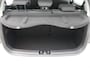 Hyundai i10 1.0 AUTOMAAT Comfort Smart 5-zits / Navigatie / Cruise Control / LMV / 5-Persoons / Airco / Stoelverwarming voor / Stuurwiel verwarming / Parkeersensoren achter / Achteruitrijcamera / Apple CarPlay & Android Auto / Fabrieksgarantie tot 26-05-2030 /