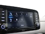 Hyundai i10 1.0 AUTOMAAT Comfort Smart 5-zits / Navigatie / Cruise Control / LMV / 5-Persoons / Airco / Stoelverwarming voor / Stuurwiel verwarming / Parkeersensoren achter / Achteruitrijcamera / Apple CarPlay & Android Auto / Fabrieksgarantie tot 26-05-2030 /