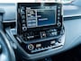 Toyota Corolla Touring Sports 1.8 Hybrid Business Plus | Trekhaak | Camera | Bi-Tone | Head-Up Display | LED Koplampen | Lichtmetalen Velgen | Climate Control | Elektrische Achterklep |