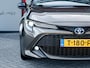 Toyota Corolla Touring Sports 1.8 Hybrid Business Plus | Trekhaak | Camera | Bi-Tone | Head-Up Display | LED Koplampen | Lichtmetalen Velgen | Climate Control | Elektrische Achterklep |
