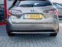 Toyota Corolla Touring Sports 1.8 Hybrid Business Plus | Trekhaak | Camera | Bi-Tone | Head-Up Display | LED Koplampen | Lichtmetalen Velgen | Climate Control | Elektrische Achterklep |