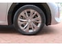 Peugeot e-208 EV Allure Pack 50 kWh, 3-Fasen, Camera, stoelverwarming, Apple carplay, Donker glas, Navi, Cruise, Pdc, 16 inch Lmv..