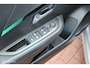 Peugeot e-208 EV Allure Pack 50 kWh, 3-Fasen, Camera, stoelverwarming, Apple carplay, Donker glas, Navi, Cruise, Pdc, 16 inch Lmv..