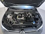 Volkswagen Golf Variant 1.0 TSI 110pk Life Trekhaak Sfeerverlichting Navigatie App-Connect