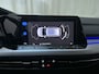 Volkswagen Golf Variant 1.0 TSI 110pk Life Trekhaak Sfeerverlichting Navigatie App-Connect