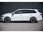 Volkswagen Golf Variant 1.5 eTSI R-Line ACC TREKHAAK STUURVERWARMING LED CARPLAY