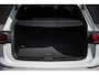 Volkswagen Golf Variant 1.5 eTSI R-Line ACC TREKHAAK STUURVERWARMING LED CARPLAY