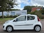 Peugeot 107 1.0 Active 5-Drs Airco Electric pakket Audio-CD/MP3 Getint glas Colorpakket ESP ABS Dealeronderhoud Nieuwe Apk!