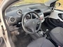 Peugeot 107 1.0 Active 5-Drs Airco Electric pakket Audio-CD/MP3 Getint glas Colorpakket ESP ABS Dealeronderhoud Nieuwe Apk!