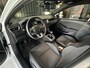 Renault Clio 1.0 TCe 90 Techno | Sfeerverlichting | Achteruitrijcamera | Carplay | Cruise Control | Navigatiesysteem | LED Koplampen | LMV 17 |