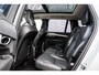 Volvo XC90 2.0 T8 Plug-in hybrid AWD Ultra Dark | SOH 97% | Trekhaak | 22" | Head-Up Display | 360 Camera | Harman/Kardon | Memory Seats | Stoel & Stuurverwarming | Getint Glas |