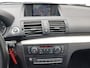 BMW 1-Serie 118i EffDyn. Ed. Business Line Ultimate Edition | Nieuwe APK! | Stoelverwarming | Climate Control | Navigatie | Cruise Control | 17" velgen M Logo | Sport Stuur M Logo | BMW M Schakelpook | Automatische verlichting |