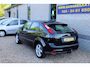 Ford Focus 1.4-16V 5DRS Ambiente Airco Trekh. 17" lm velgen weinig km