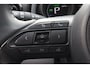 Toyota Yaris 1.5 Hybrid Dynamic Limited | Stoelverwarming | Keyless | 17 inch | All Seasons