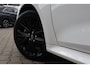 Toyota Yaris 1.5 Hybrid Dynamic Limited | Stoelverwarming | Keyless | 17 inch | All Seasons