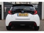 Toyota Yaris 1.5 Hybrid Dynamic Limited | Stoelverwarming | Keyless | 17 inch | All Seasons