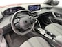Peugeot 2008 1.2 PureTech 130 Allure | Automaat | Parkeersensoren voor en achter | Acteruitrijcamera | Apple carplay & Android auto | Cruise control | Navigatie | Trekhaak | Bovag garantie |