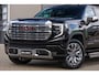 GMC Sierra DENALI | All-In Prijs | 6,2 V8 Full Option | De Meest Luxe Pick-Up in zijn Klasse | Comfortabele Dubbele Cabine met Royale 5 Zitplaatsen | BPM vrij | Nu Leverbaar uit Voorraad | Voorraad Nr 1539 | De specialist in Amerikaanse pick‑ups in Nederland en Europa.