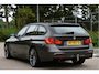 BMW 3-Serie Touring 320i xDrive High Executive M 184 pk | Vol | HUD | Elekt.haak | Keyless | Open dak | Camera | LED/Xenon | LM-Velgen 19"