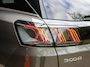 Peugeot 3008 SUV Blue Lease GT 180pk Automaat | Schuif-/Kanteldak | Stoelverwarming | Elektrische Achterklep