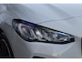 BMW 2-Serie Active Tourer (u06) 220i M-SPORT SHADOW LINE Panoramadak | Camera | Stoelverwarming | Sfeerverlichting | Wide screen | DAB |