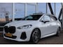 BMW 2-Serie Active Tourer (u06) 220i M-SPORT SHADOW LINE Panoramadak | Camera | Stoelverwarming | Sfeerverlichting | Wide screen | DAB |