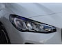BMW 2-Serie Active Tourer (u06) 220i M-SPORT SHADOW LINE Panoramadak | Camera | Stoelverwarming | Sfeerverlichting | Wide screen | DAB |