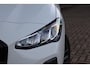 BMW 2-Serie Active Tourer (u06) 220i M-SPORT SHADOW LINE Panoramadak | Camera | Stoelverwarming | Sfeerverlichting | Wide screen | DAB |