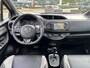 Toyota Yaris 1.5 Hybrid Bi-Tone Plus | Panorama dak | Lederen bekleding | Keyless |