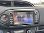 Toyota Yaris 1.5 Hybrid Bi-Tone Plus | Panorama dak | Lederen bekleding | Keyless |
