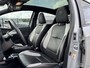 Toyota Yaris 1.5 Hybrid Bi-Tone Plus | Panorama dak | Lederen bekleding | Keyless |