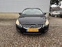 Volvo V60 2.0 D3 R-Design [ fm navi,ecc,lmv,cruise ]