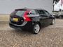 Volvo V60 2.0 D3 R-Design [ fm navi,ecc,lmv,cruise ]