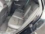 Volvo V60 2.0 D3 R-Design [ fm navi,ecc,lmv,cruise ]