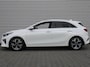 Kia Ceed 1.4 T-GDi DynamicPlusLine | 17 inch | Navi | Camera | Trekhaak | Stoel- Stuurverwarming |
