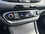 Hyundai i30 Wagon 1.5 T-GDi MHEV 160pk Premium | Trekhaak | Camera | Cruise controle | Dodehoek detectie | Full LED | Elektrische voorstoel | Navigatie | Parkeersensoren voor en achter | Stoelverwarming
