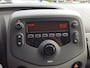 Peugeot 108 1.0 e-VTi 72pk 5D Active AIRCO | Bluetooth bellen & muziekstreaming | ZWARTE LMV15inch | ALLSEASONBANDEN | Radio met USB-poort