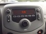 Peugeot 108 1.0 e-VTi 72pk 5D Active AIRCO | Bluetooth bellen & muziekstreaming | ZWARTE LMV15inch | ALLSEASONBANDEN | Radio met USB-poort