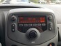 Peugeot 108 1.0 e-VTi 72pk 5D Active AIRCO | Bluetooth bellen & muziekstreaming | ZWARTE LMV15inch | ALLSEASONBANDEN | Radio met USB-poort
