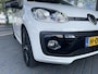 Volkswagen Up! 1.0 R-Line | AIRCO | PDC+CAMERA | 17" INCH | BLUETOOTH |