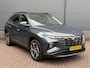 Hyundai Tucson 1.6 T-GDI PHEV Comfort Smart 4WD Sky / Dealer Onderhouden / Trekhaak / 1350KG Trekgewicht / Schuif Kantel Dak / Adaptive Cruise / Apple Carplay&Adnroid Auto / Keyless /