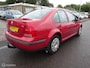 Volkswagen Bora 1.6-16V