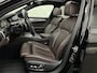 BMW 5-Serie Touring 520i M-Sport Volledig Individual | Nappa | Comfortseats | Panodak | Trekhaak 2000kg | Adapt. Led | Luchtvering niveauregeling | Display Key | Camera | Memory | 19" | Nav. Proffesional | Alarm | NL-Auto | Dealer OH | NAP | Full Service - Rijklaarprijs.