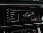 Audi Q7 4.0 TFSI SQ7 quattro Panoramadak | Keramische Remmen | Alcantara Hemel | Carbon Interieur | B&O | HUD | Luchtvering | Stoelverwarming V+A | Camera | Ambiance Interieur | Stuurverwarming | Achterasbesturing |