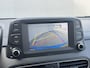 Hyundai Kona 1.0T Comfort / Afneembare Trekhaak (1.200KG) / 100% Dealeronderhouden / 1e Eigenaar / Navigatie DMV Apple Carplay&Android Auto / Dab / Achteruitrij Camera / Lichtmetalen Velgen 16" /