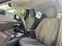 Peugeot 208 1.2 PureTech Allure Pack Airco | AppleCarPlay/ Android Auto | Camera | Cruise Control | DAB | Keyless Start | LMV 16" | Navi | PDC Achter |