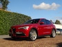 Alfa Romeo Stelvio 2.0 T AWD !Veloce stoelen! 8C Rosso | Pano | Carplay | H+K | Diff.TI | Black Edition | FULL OPT.