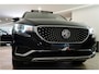 MG MG ZS EV Luxury 45 kWh 143PK | Panoramadak | Keyless | Elektr. Stoelen | VOL! Garantie