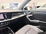 Audi A3 Sportback 35 TFSI Pro Line Apple Carplay/Android Auto | Autonomous Emergency Braking | Draadloze Telefoonlader | Electronic Climate Controle | LED Koplampen | Lichtmetalen Velgen 16'' | Multimedia-Voorbereiding | Parkeer Assistent | Parkeersensor Voor en Achter | Regensensor | Rijstrooksensor | Sportstuur | Start/Stop Systeem | Uitwijk Assistent | Warmte werend Glas | Achteruitrijcamera | Cruise Control Adaptief met Stop en Go | Elektrisch Verstelbare Bestuurdersstoelen | Navigatiesysteem Full Map